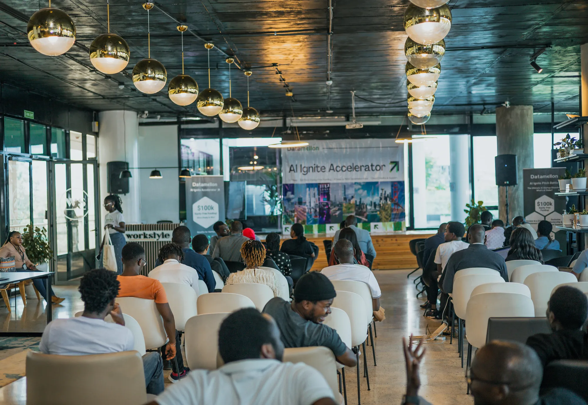 The audience at the Datamellon AI Event pitch competition